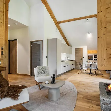 Luxury Penthouse - Panoramic Views, Indoor Fireplace, Extraordinary Terrace *