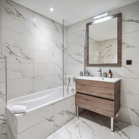 Luxury Penthouse - Panoramic Views, Indoor Fireplace, Extraordinary Terrace *