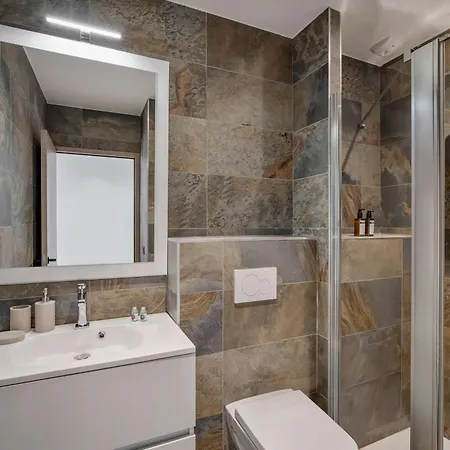 Luxury Penthouse - Panoramic Views, Indoor Fireplace, Extraordinary Terrace Appartement