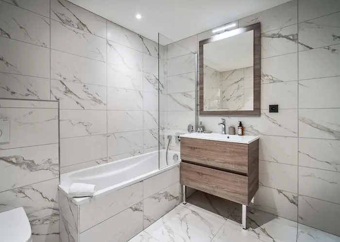 Luxury Penthouse - Panoramic Views, Indoor Fireplace, Extraordinary Terrace *