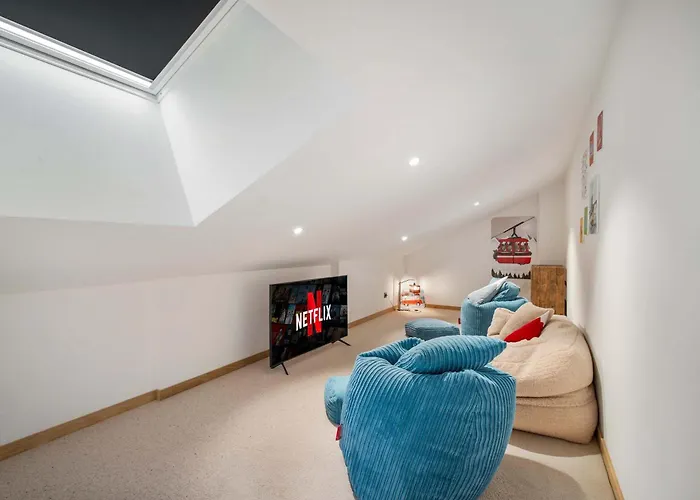 Luxury Penthouse - Panoramic Views, Indoor Fireplace, Extraordinary Terrace *