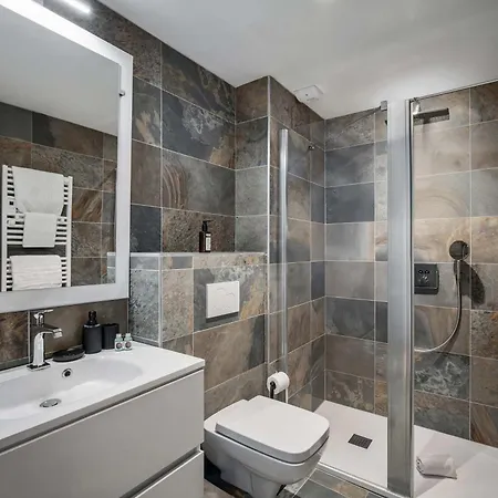 Luxury Penthouse - Panoramic Views, Indoor Fireplace, Extraordinary Terrace Apartamento