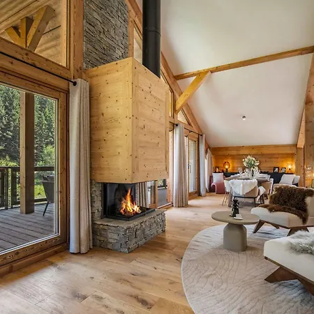 Luxury Penthouse - Panoramic Views, Indoor Fireplace, Extraordinary Terrace * كورشوفيل